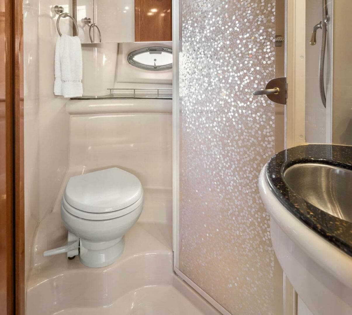 2008 Meridian 408 — photo 39