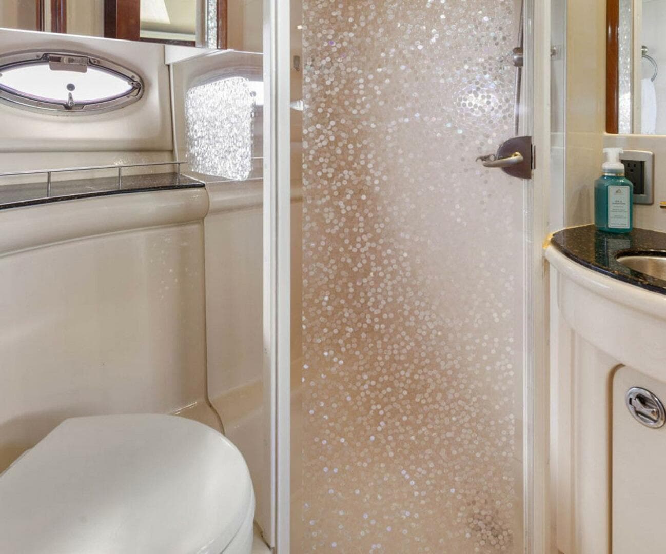 2008 Meridian 408 — photo 40