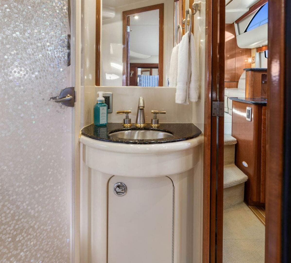 2008 Meridian 408 — photo 42