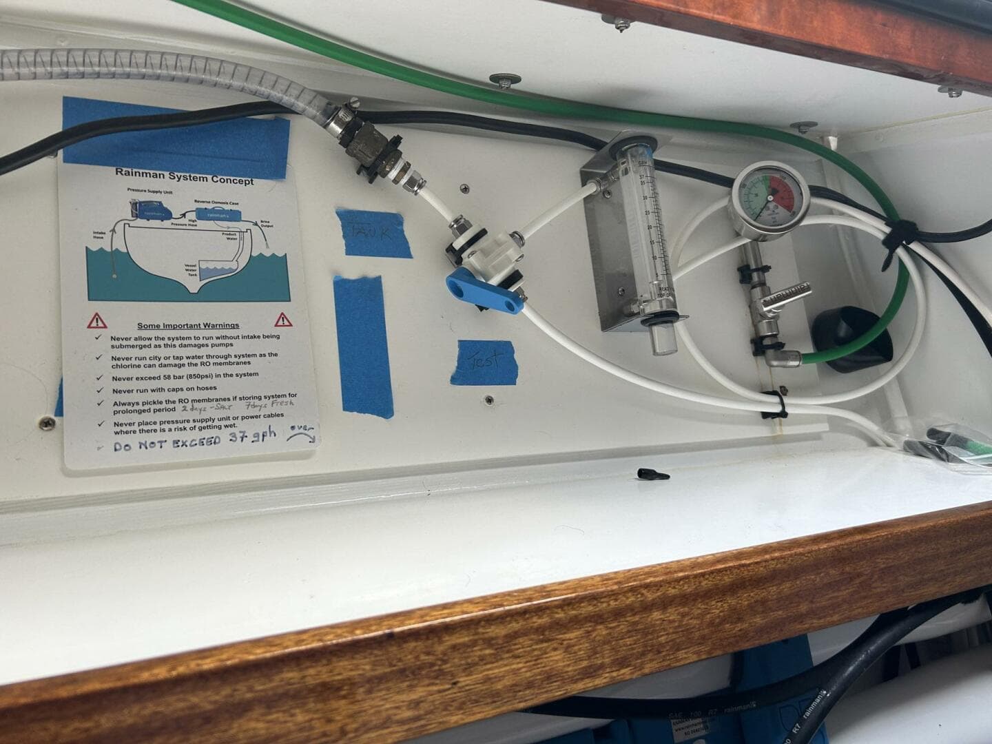 2002 Custom 64 — photo 44