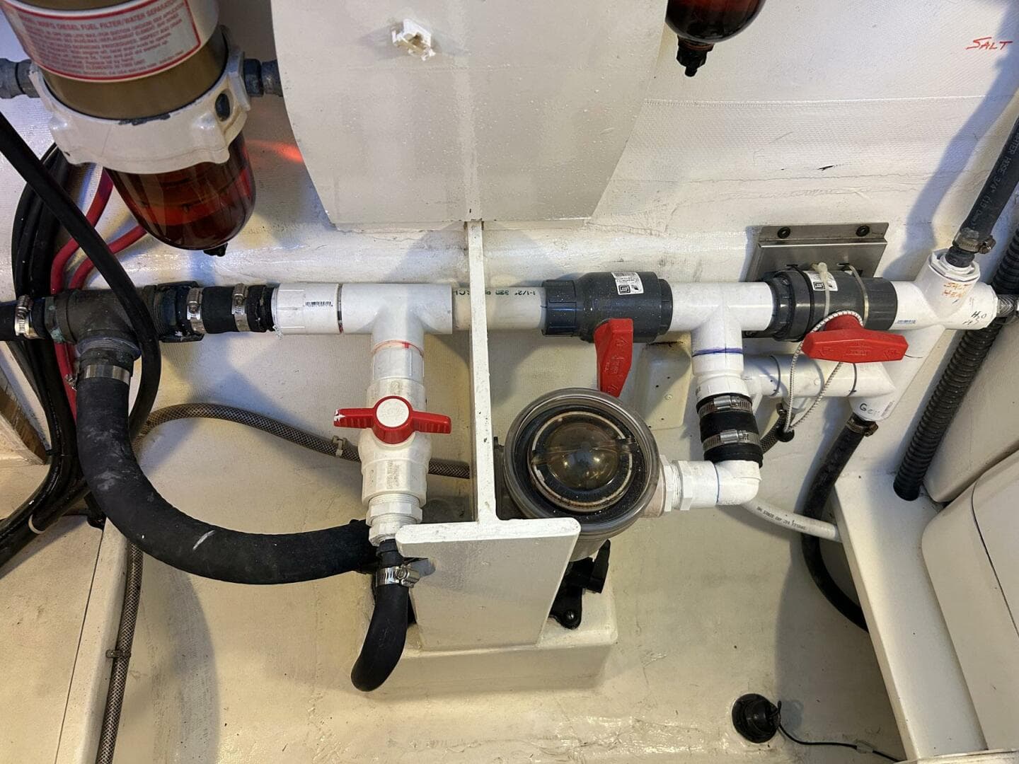 2002 Custom 64 — photo 54