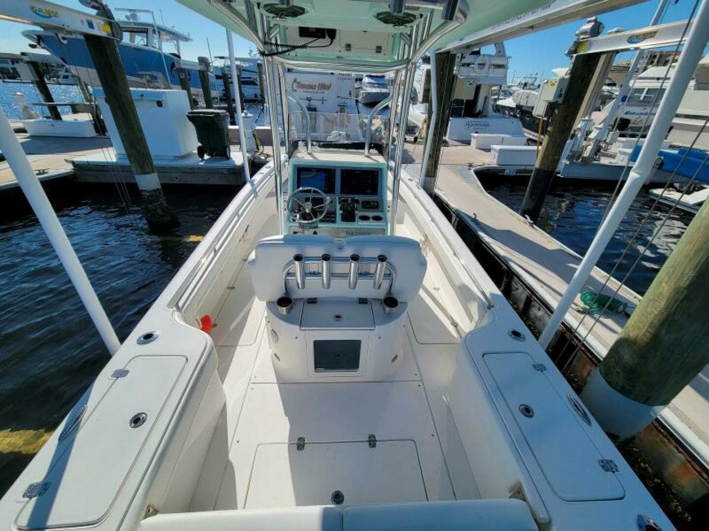 2017 Blackwood 270 LXF Hybrid — photo 39