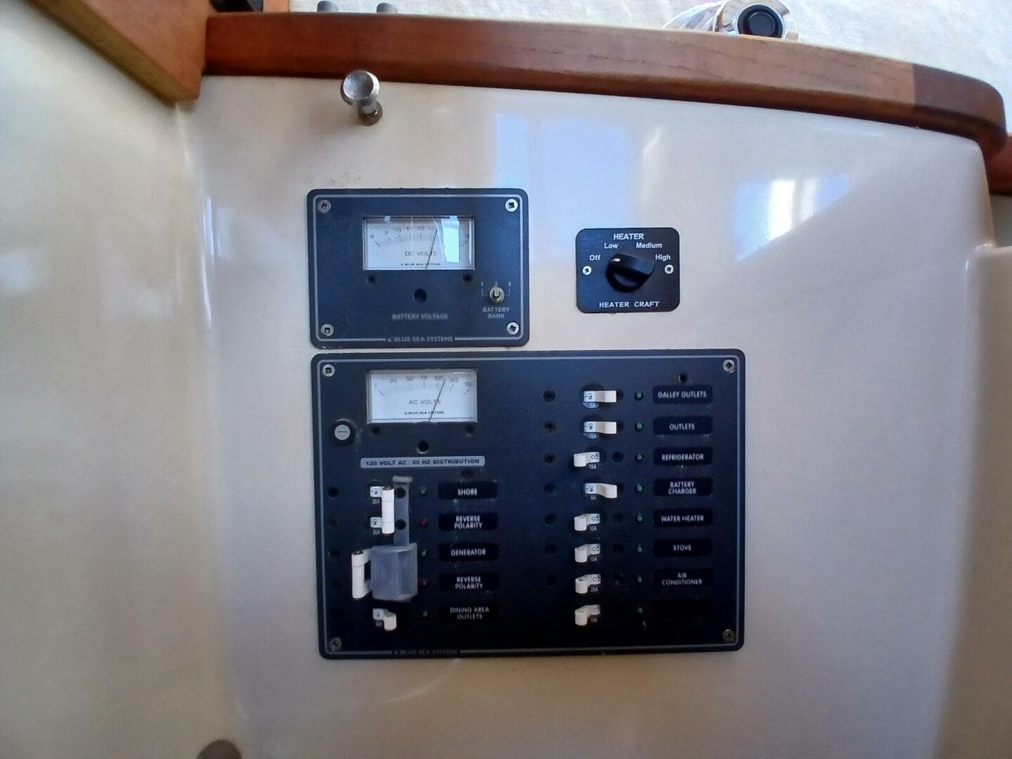 2009 Ranger Tugs R-25 — photo 39