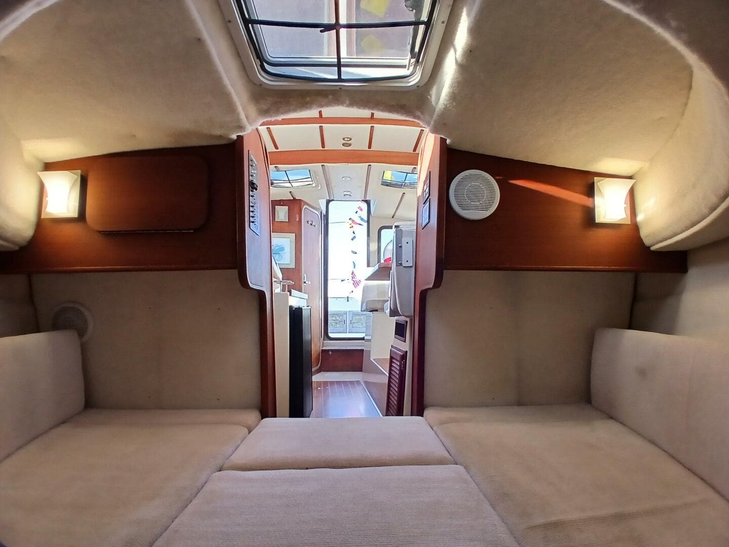 2009 Ranger Tugs R-25 — photo 27