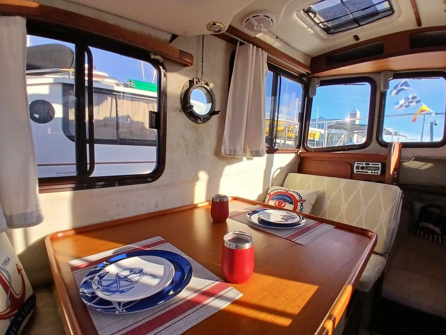 2009 Ranger Tugs R-25 — photo 8