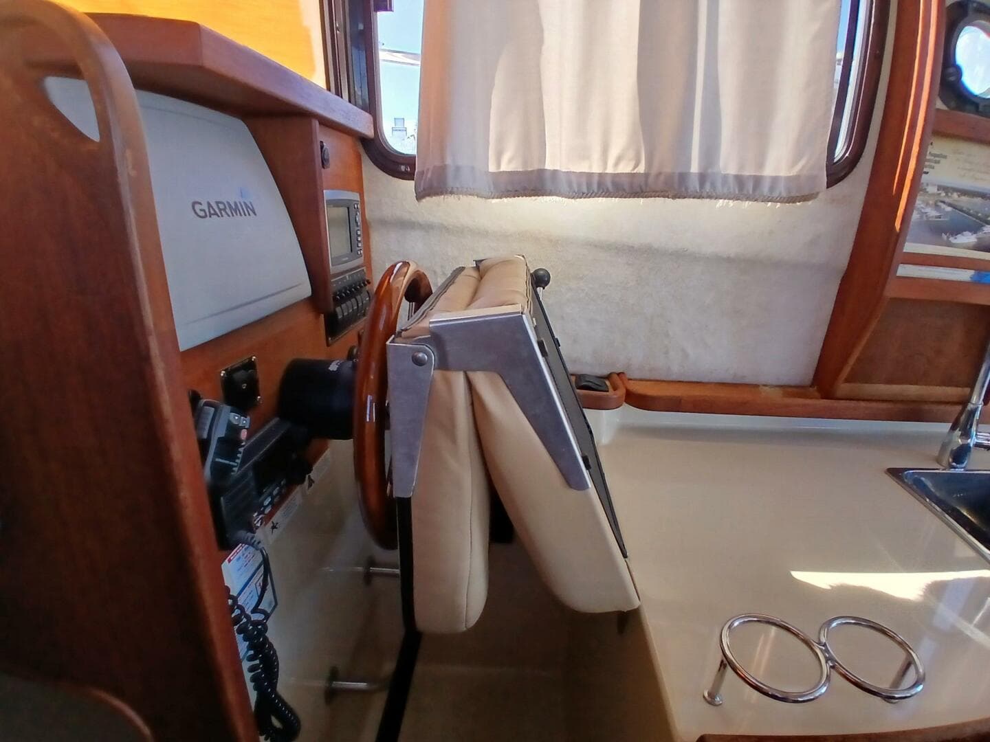 2009 Ranger Tugs R-25 — photo 30