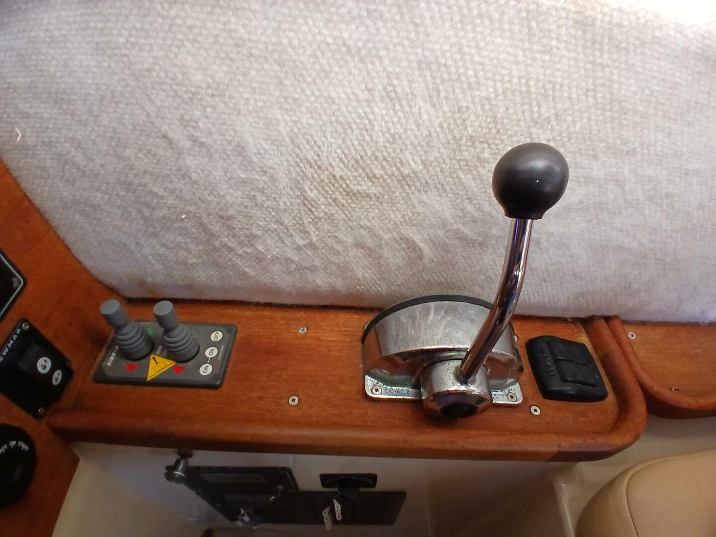 2009 Ranger Tugs R-25 — photo 37