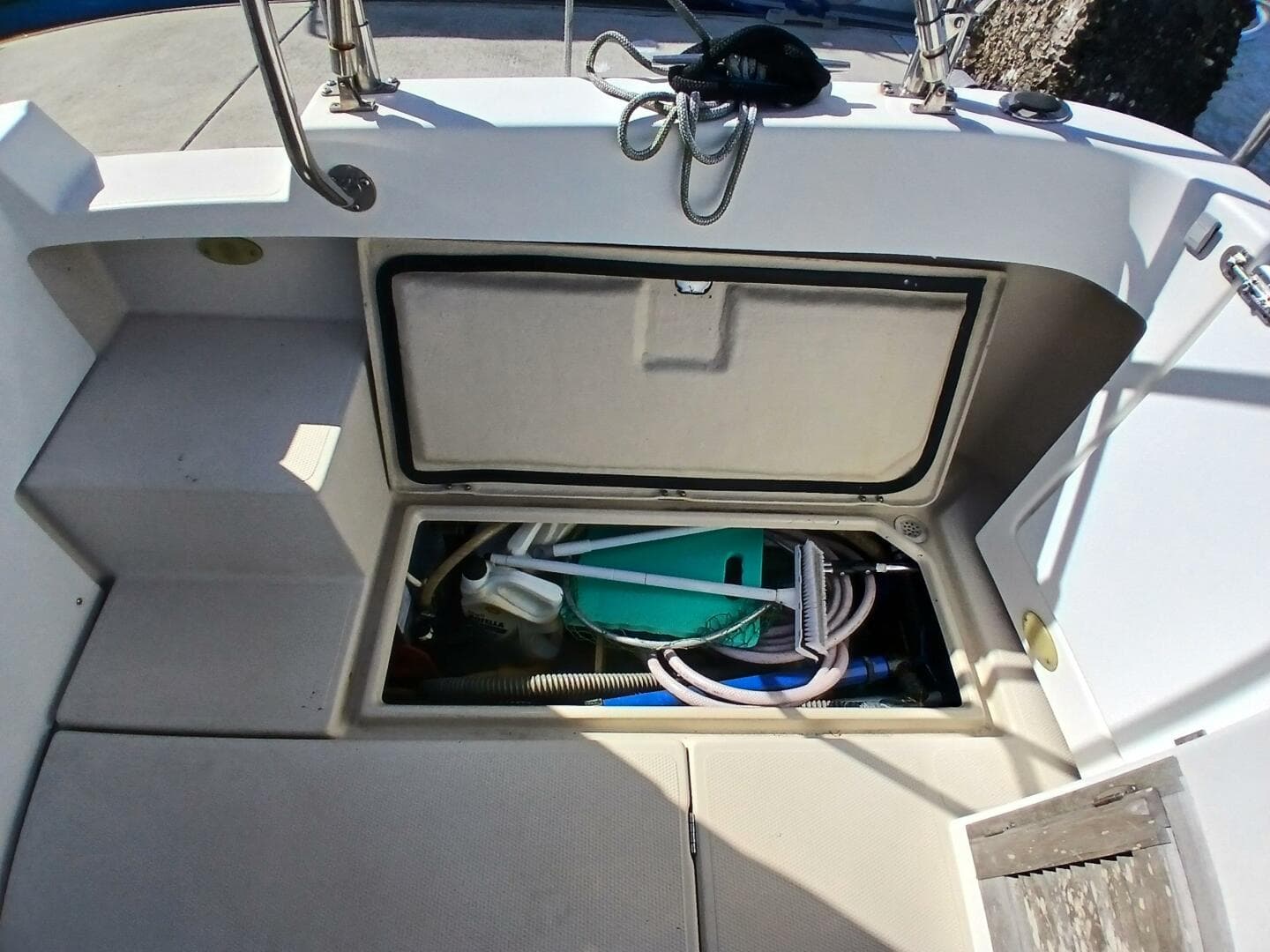 2009 Ranger Tugs R-25 — photo 44