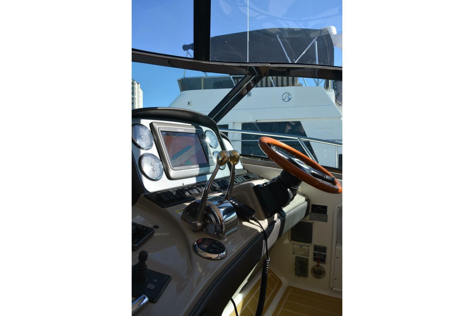 2007 Sea Ray 44 Sundancer — photo 57