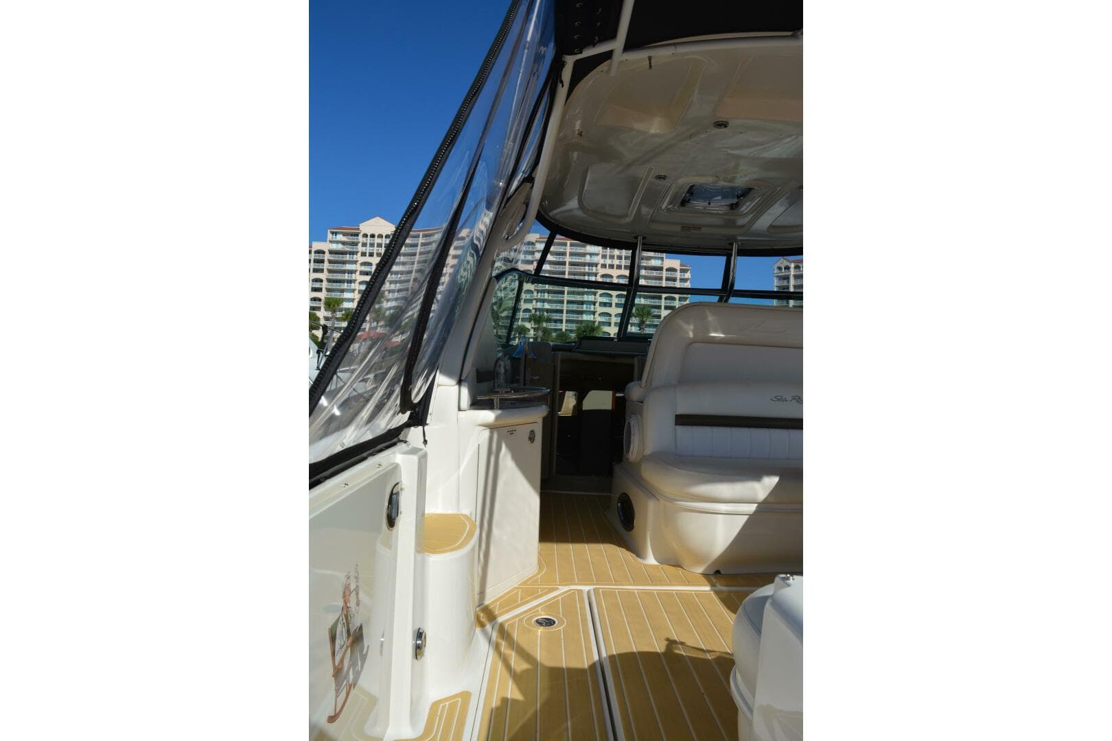 2007 Sea Ray 44 Sundancer — photo 30