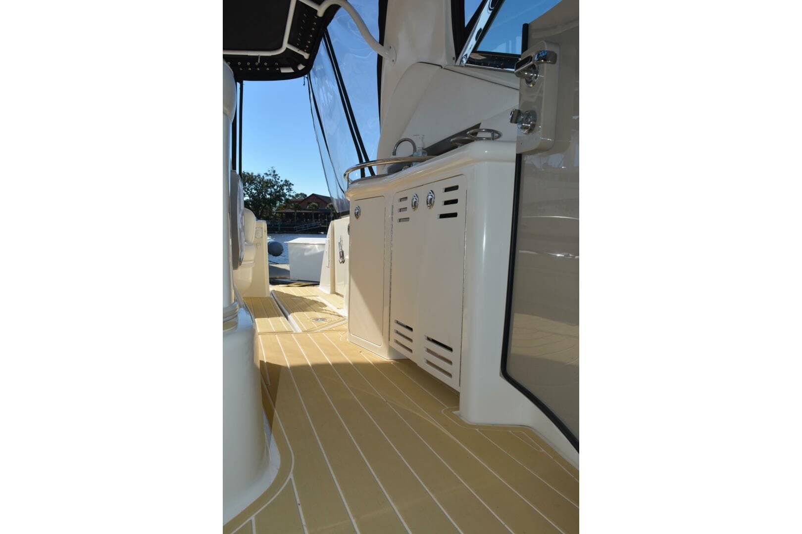 2007 Sea Ray 44 Sundancer — photo 29