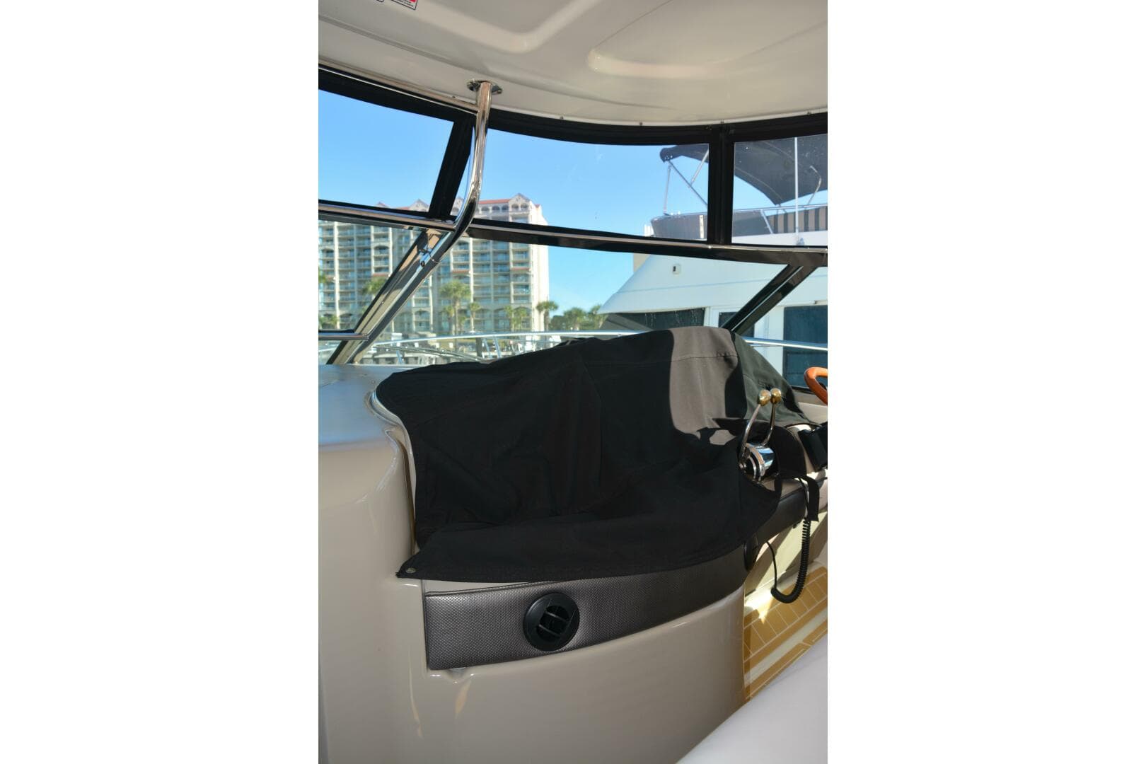 2007 Sea Ray 44 Sundancer — photo 45