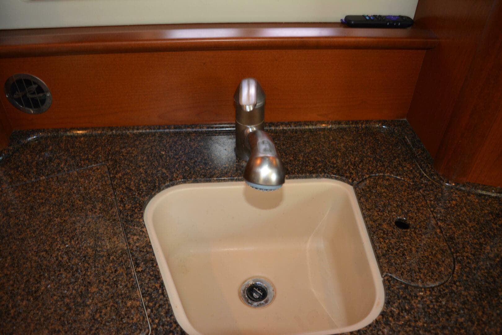 2007 Sea Ray 44 Sundancer — photo 100