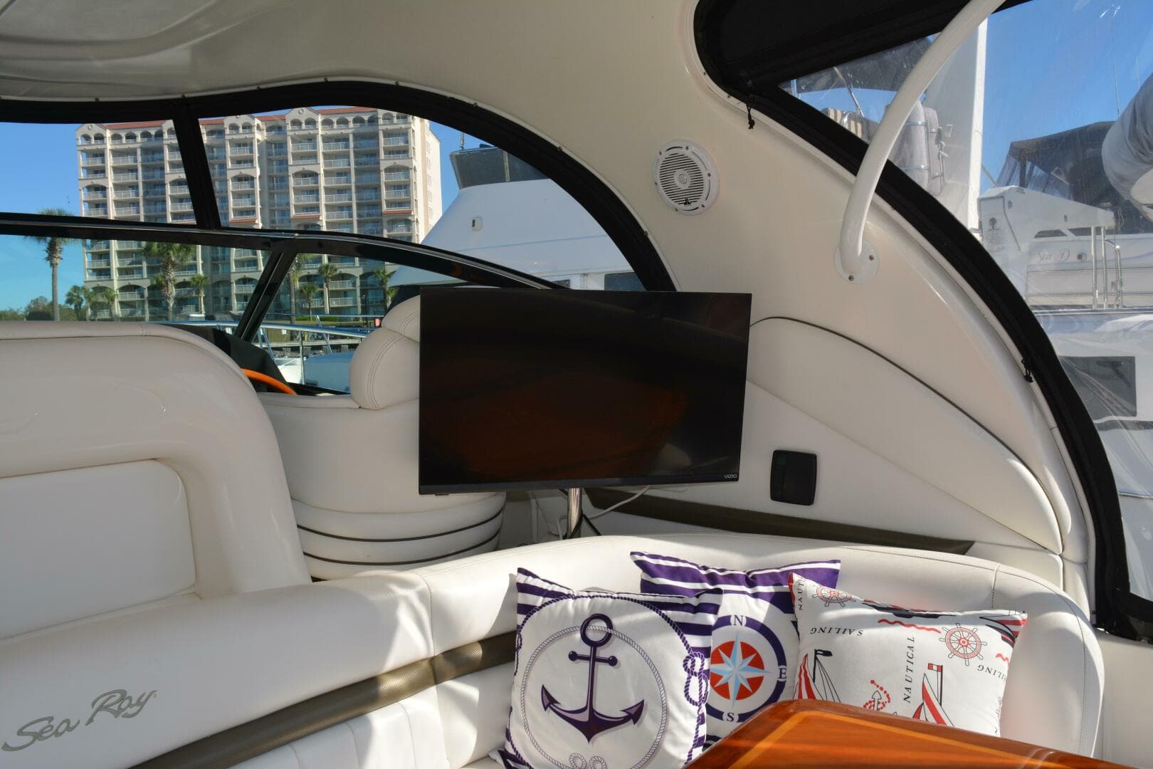 2007 Sea Ray 44 Sundancer — photo 32