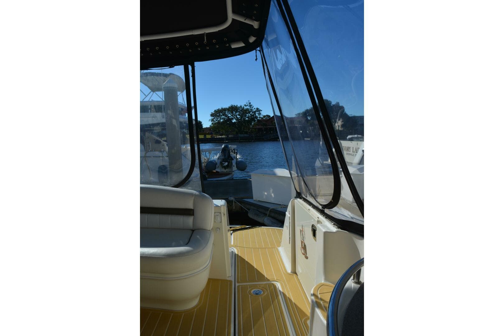 2007 Sea Ray 44 Sundancer — photo 39