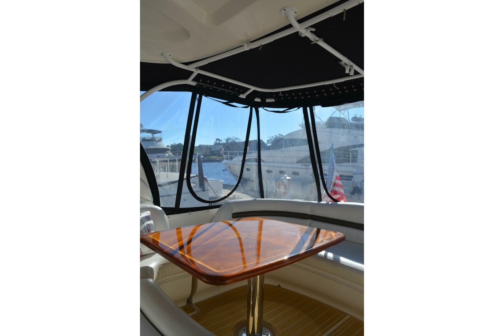 2007 Sea Ray 44 Sundancer — photo 37