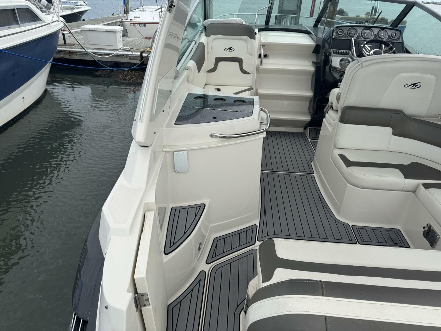 2013 Monterey 260 SCR — photo 5