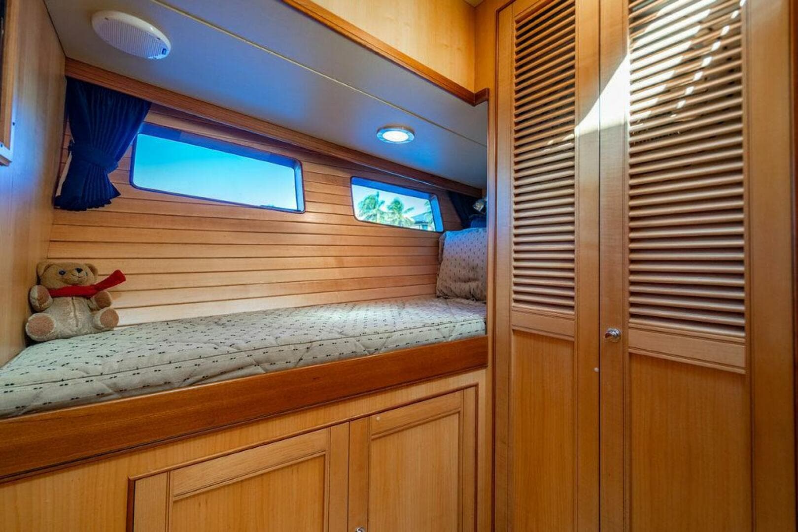 2015 Marlow 66E-Cb — photo 68