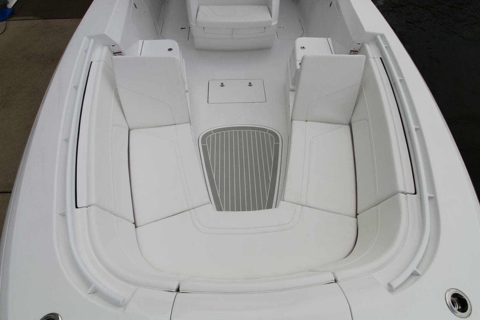 2024 Intrepid Nomad SE — photo 2