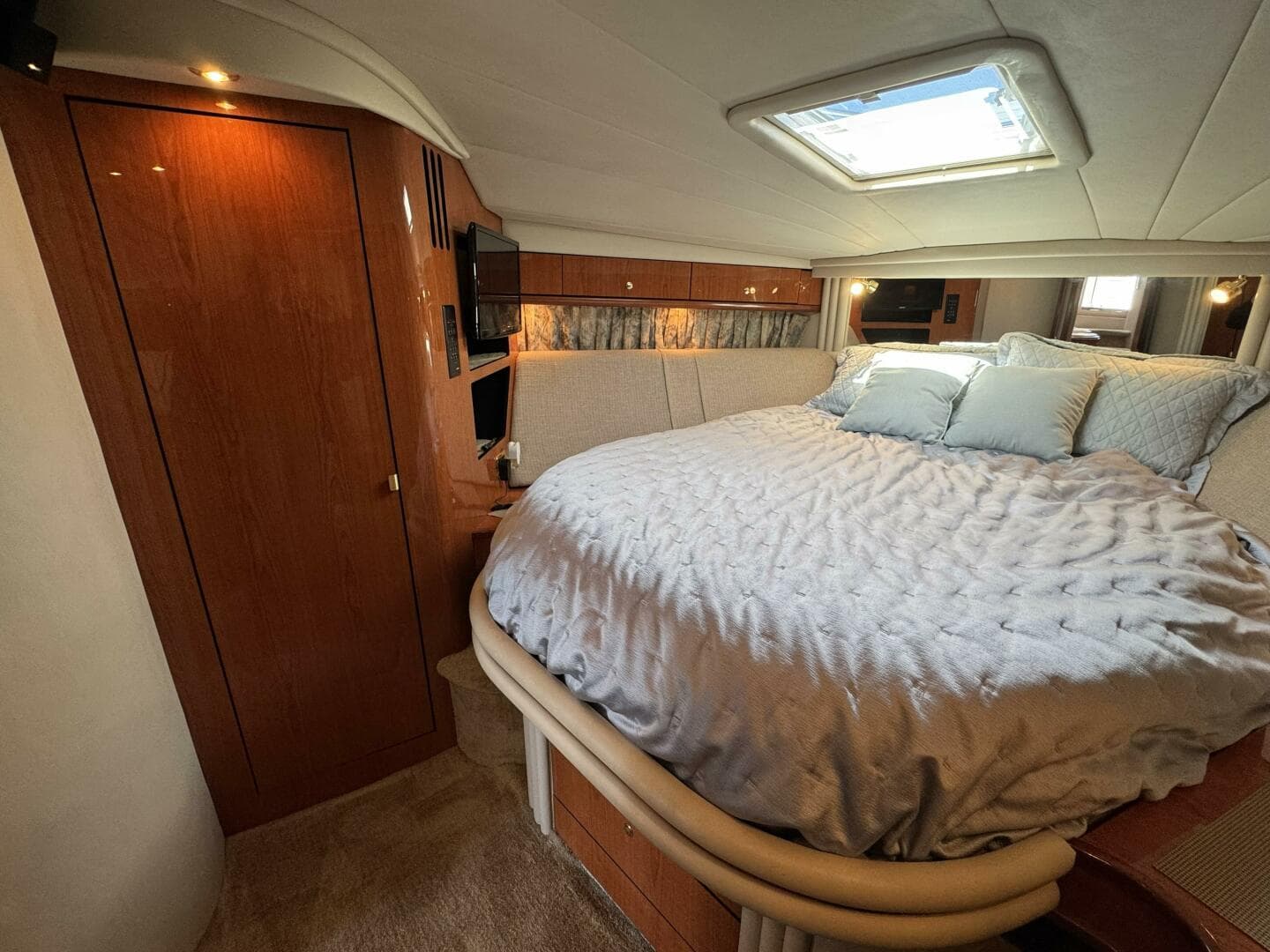 2001 Sea Ray 510 Sundancer — photo 36