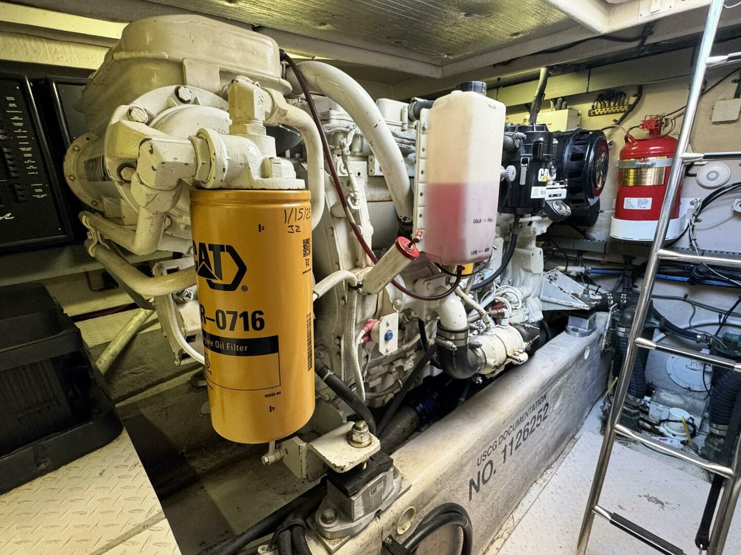 2001 Sea Ray 510 Sundancer — photo 40