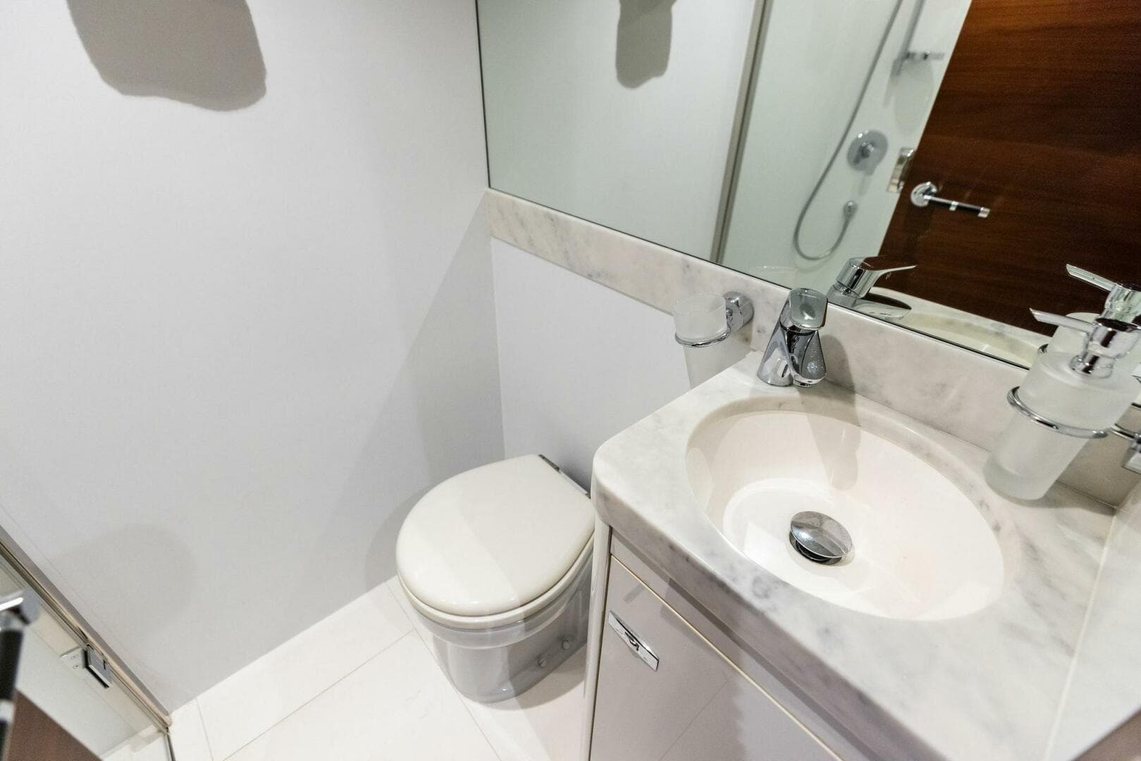 2018 Princess Y75 — photo 66