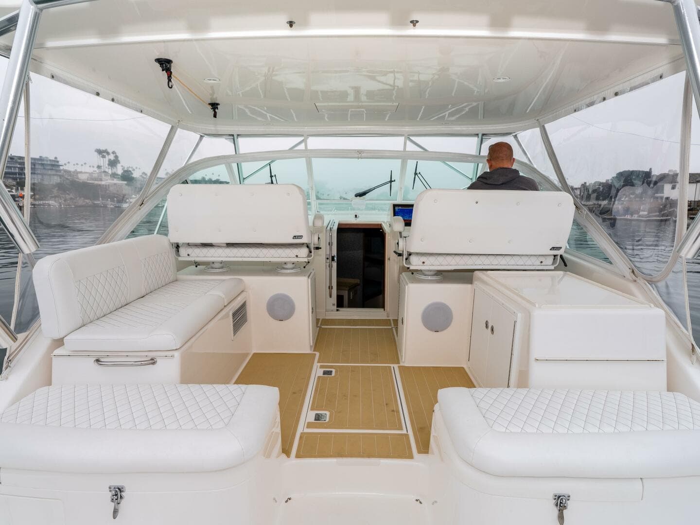 2008 Cabo 38 Express — photo 17