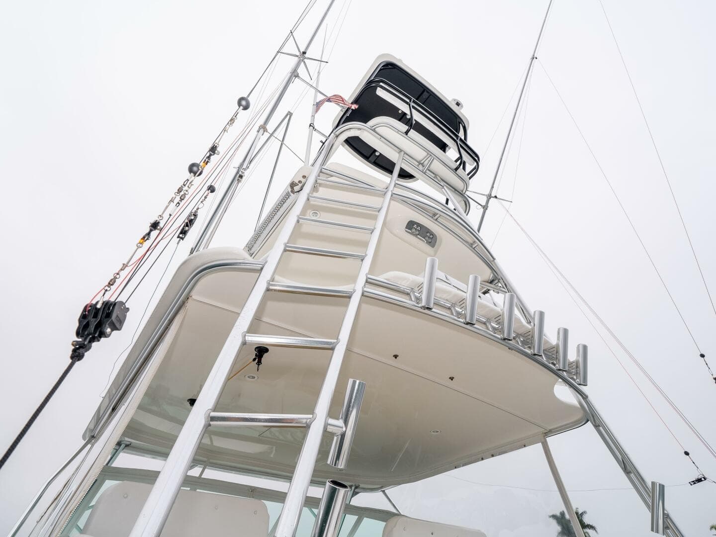 2008 Cabo 38 Express — photo 31