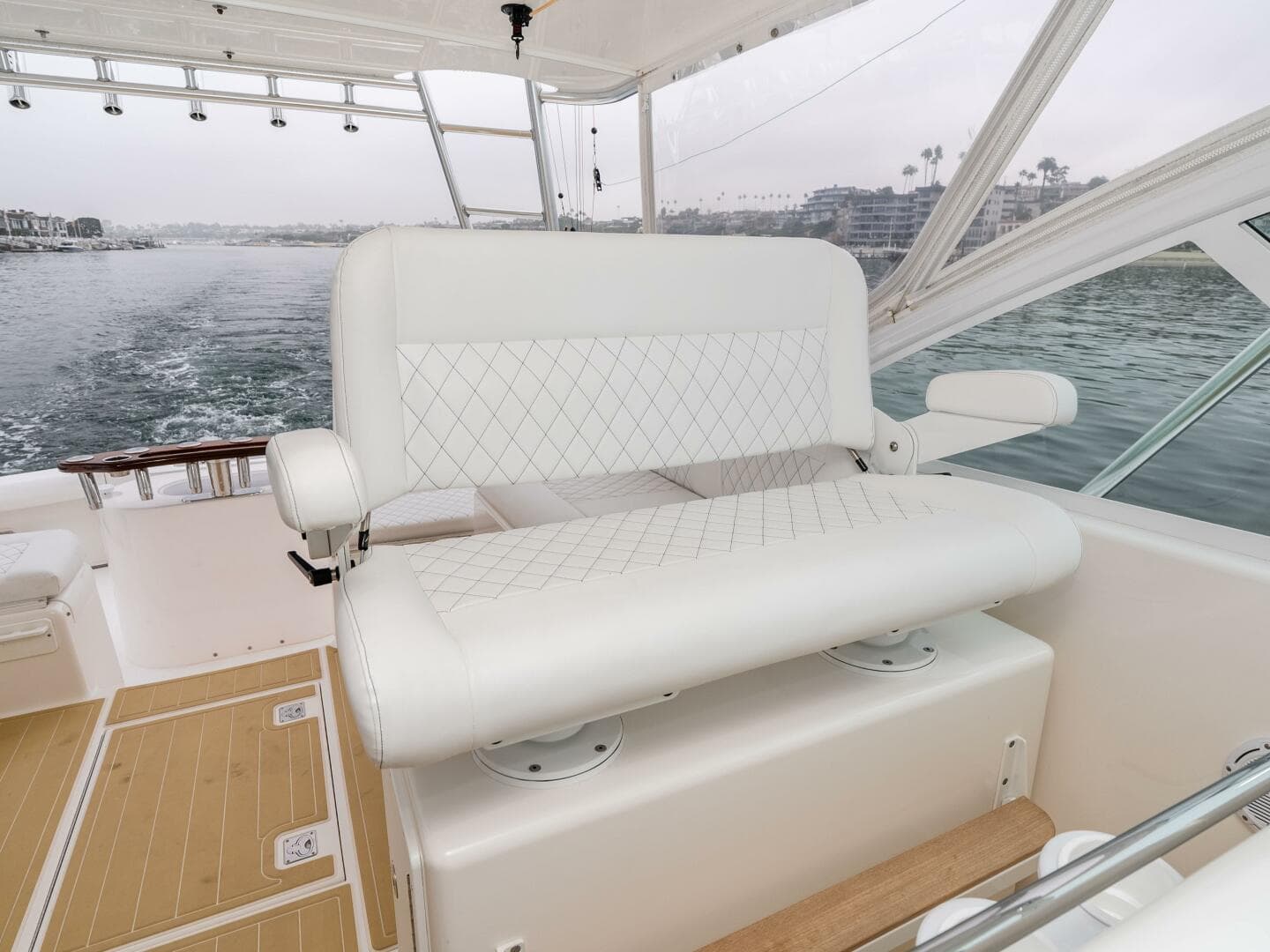 2008 Cabo 38 Express — photo 20