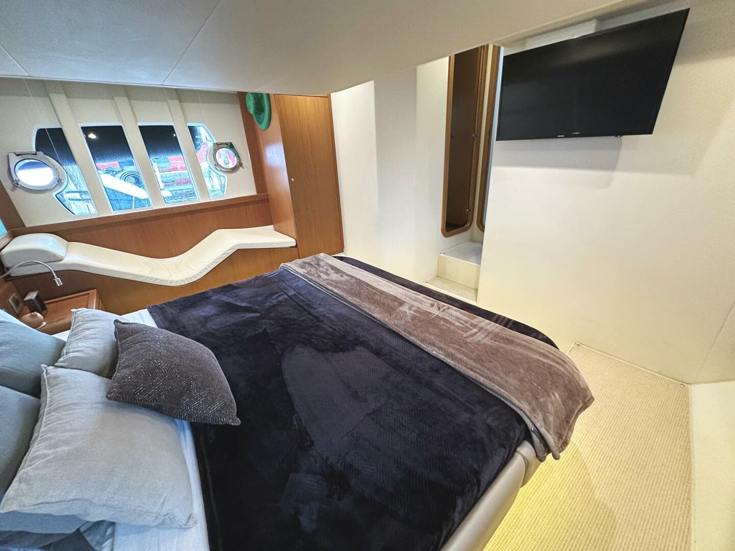 2014 Ferretti Yachts 530 — photo 28