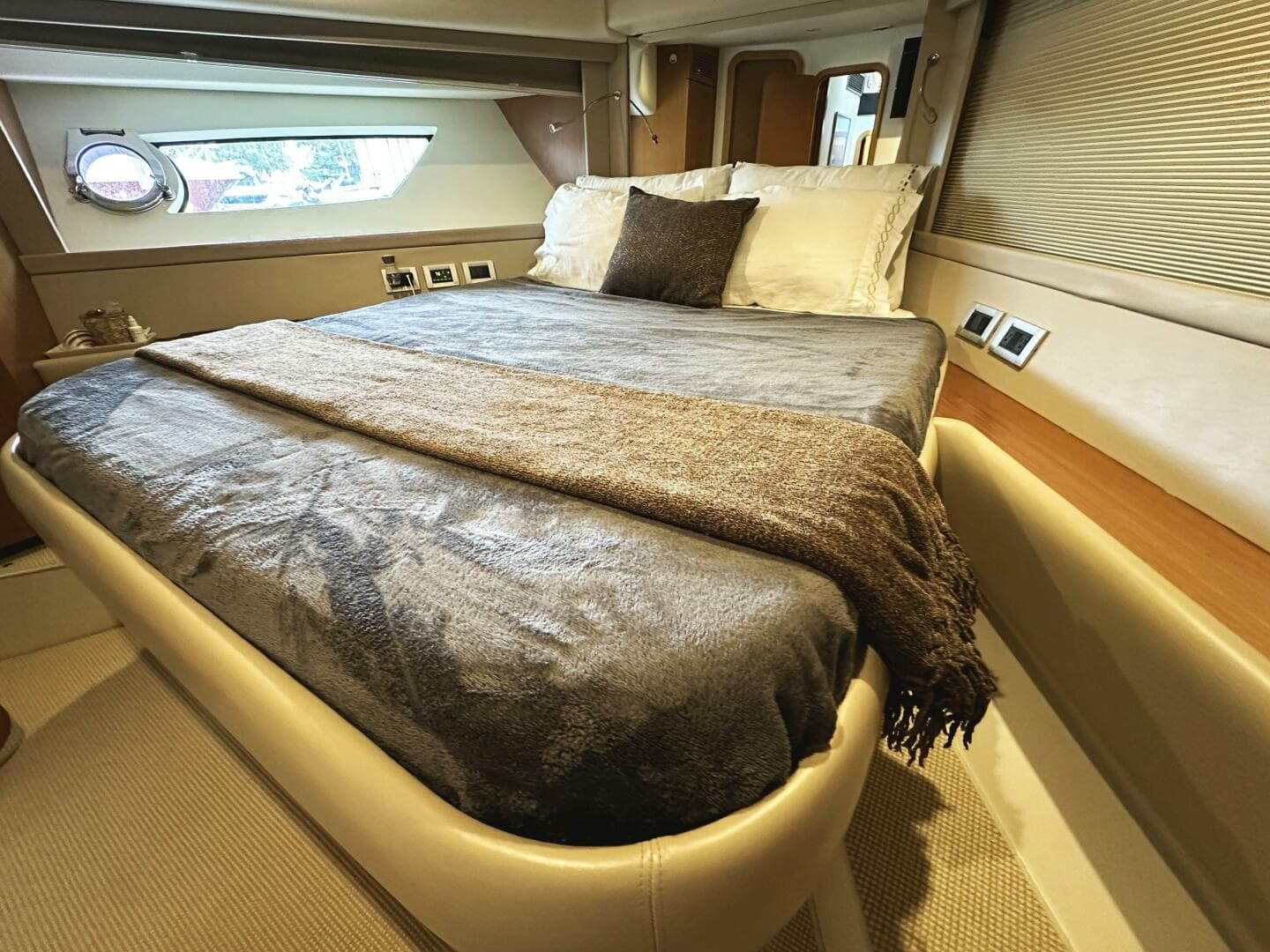 2014 Ferretti Yachts 530 — photo 31