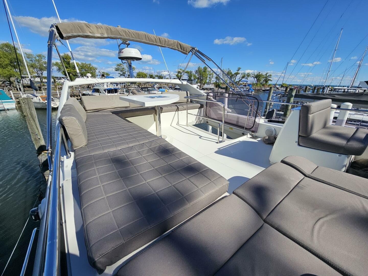 2018 Prestige 460 Flybridge — photo 23