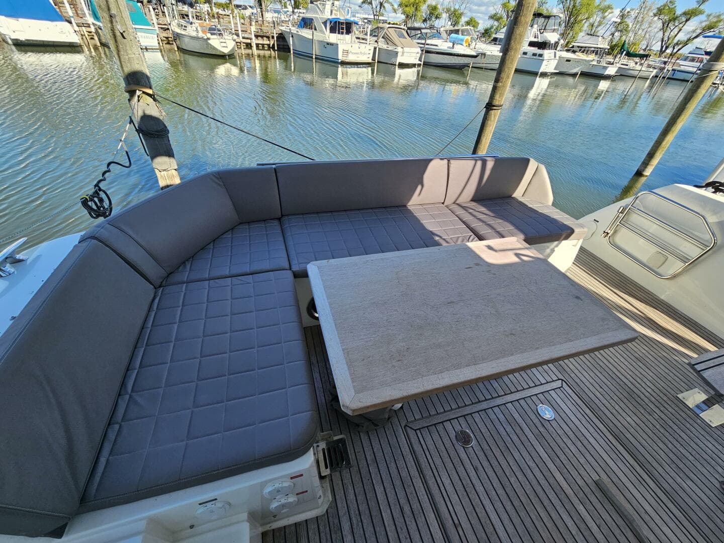 2018 Prestige 460 Flybridge — photo 3