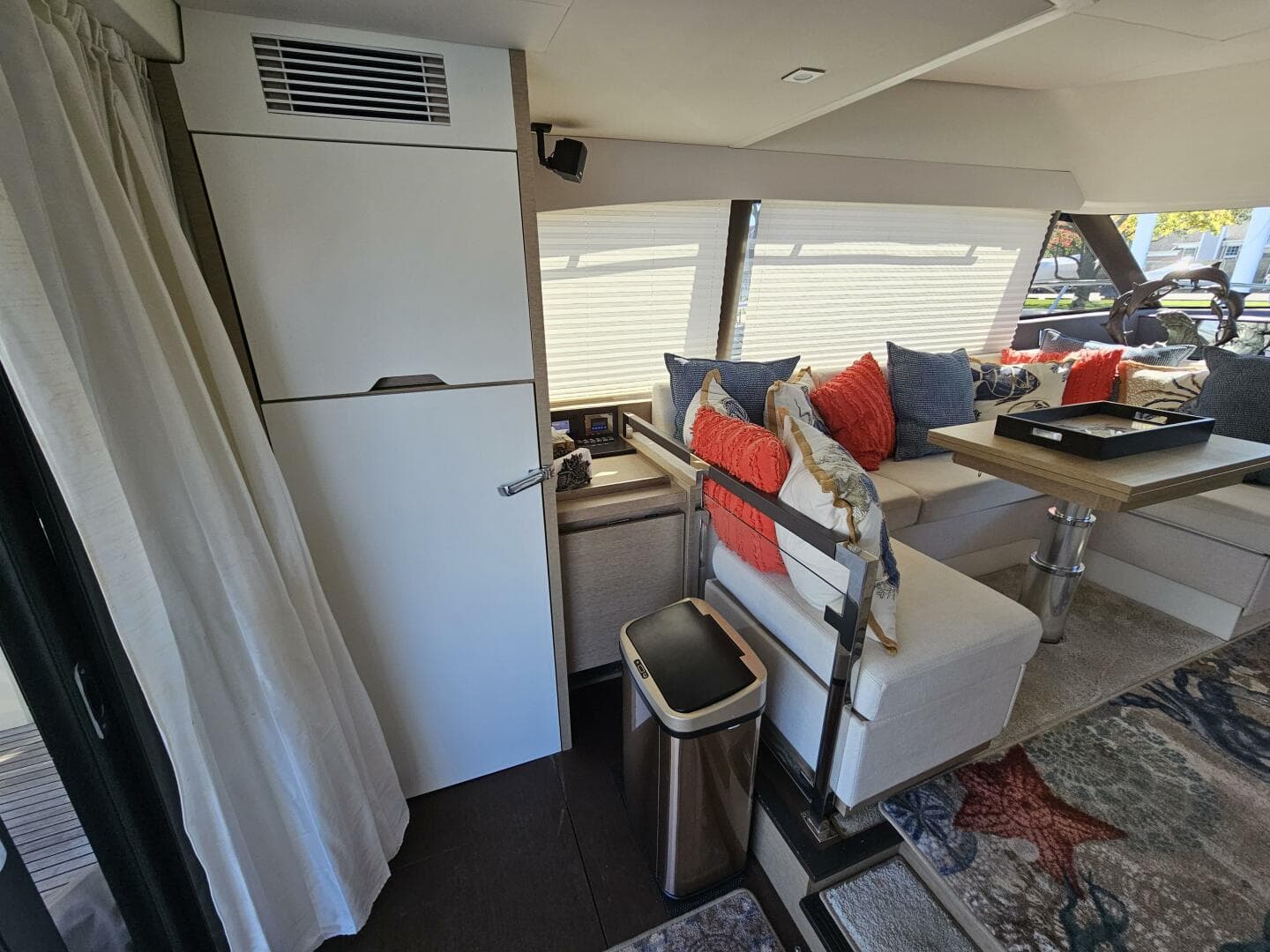 2018 Prestige 460 Flybridge — photo 8