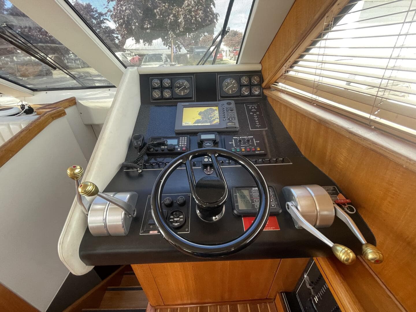 1993 Viking 50 — photo 59