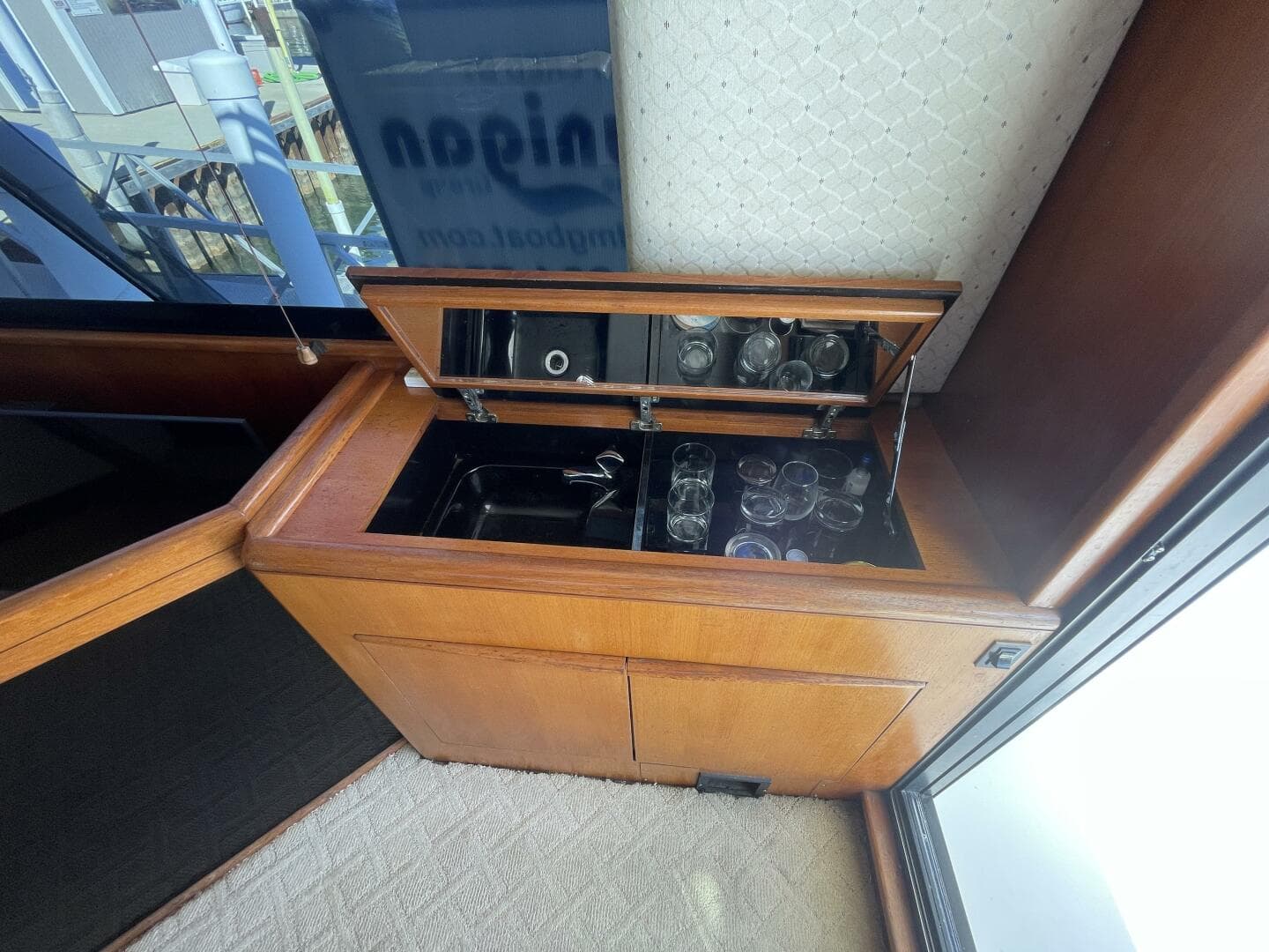 1993 Viking 50 — photo 43