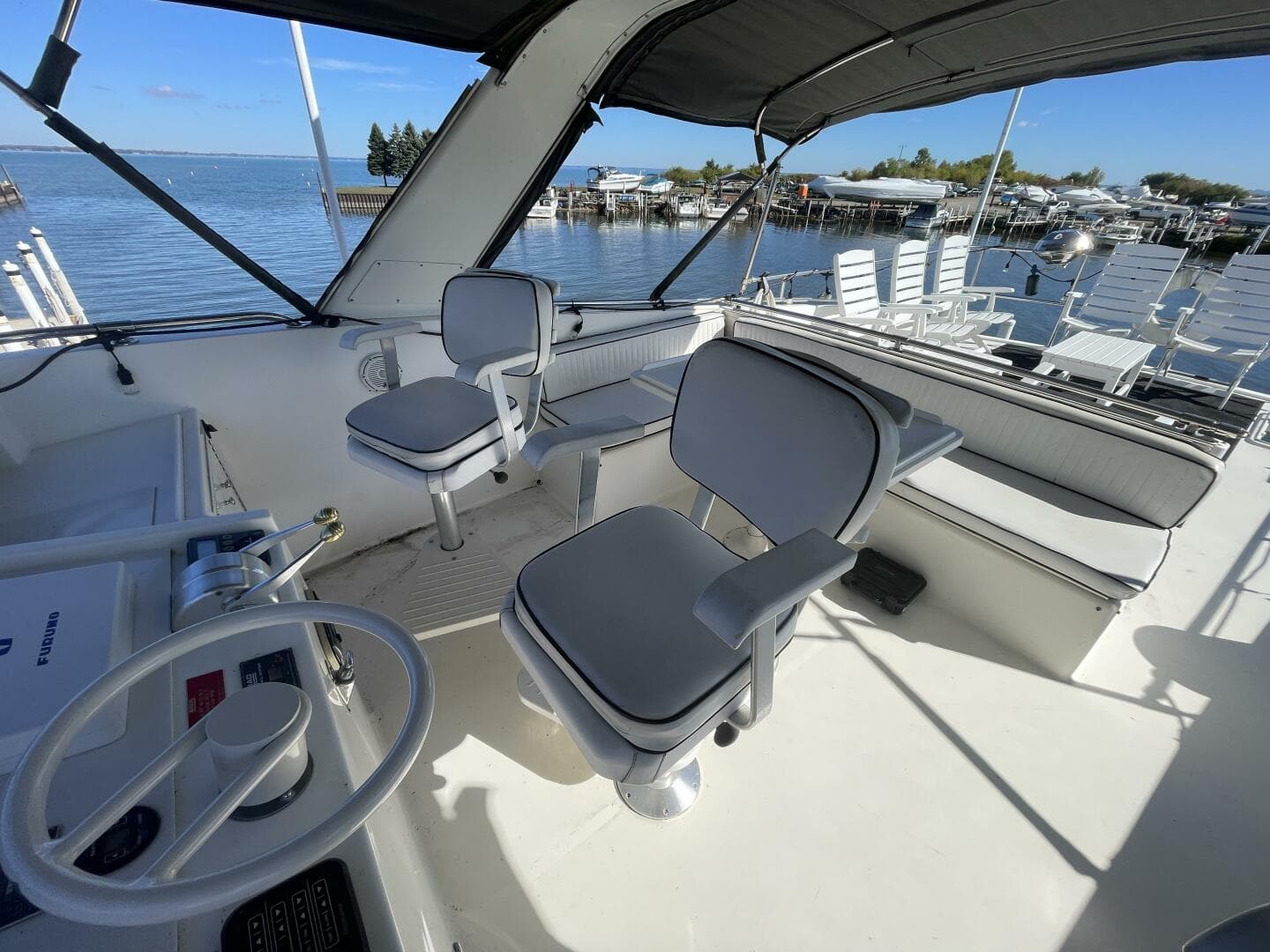 1993 Viking 50 — photo 35