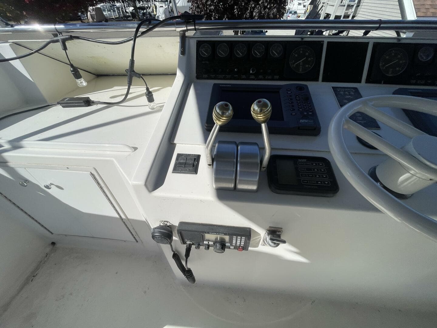 1993 Viking 50 — photo 38