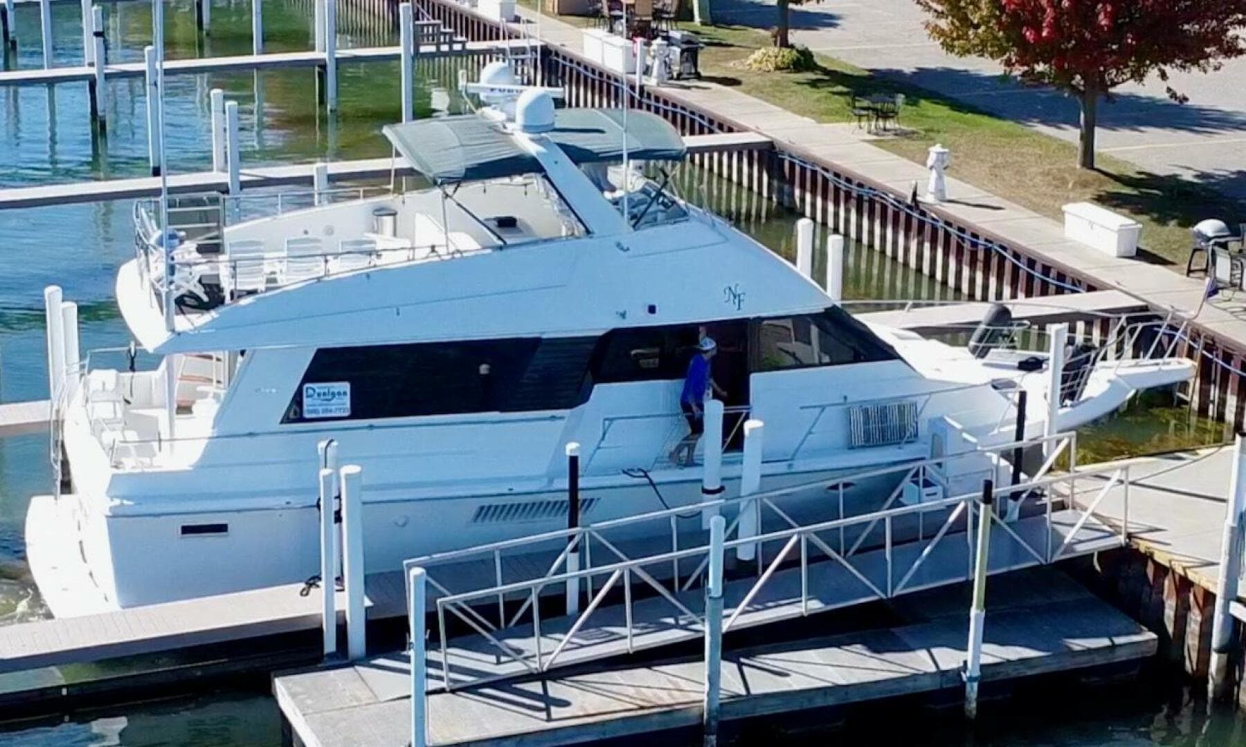 1993 Viking 50 — photo 15