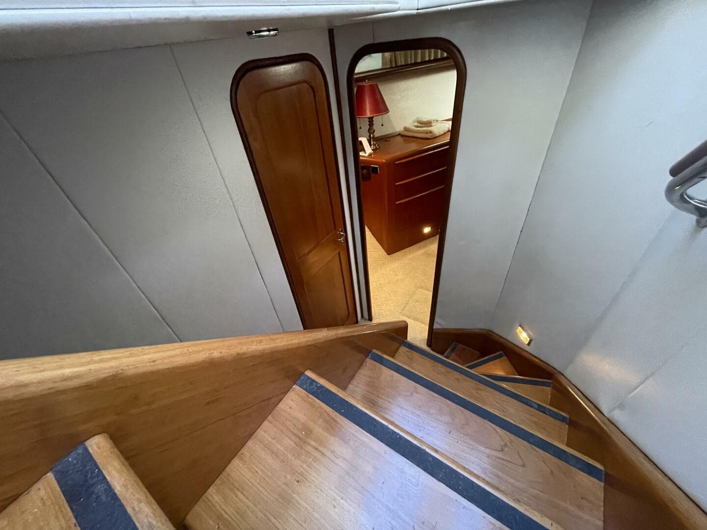 1993 Viking 50 — photo 61