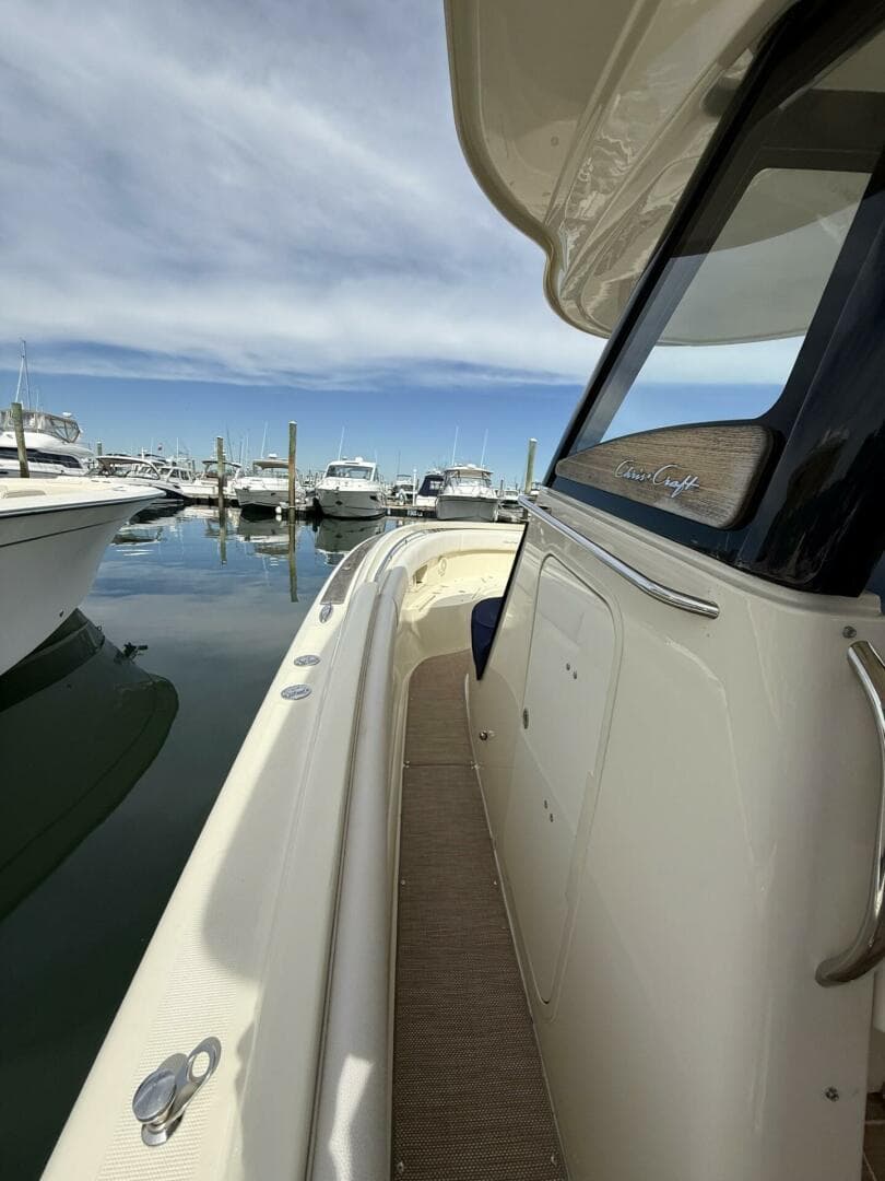2019 Chris-Craft — photo 13