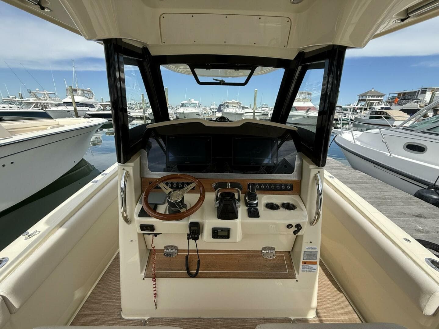 2019 Chris-Craft — photo 7