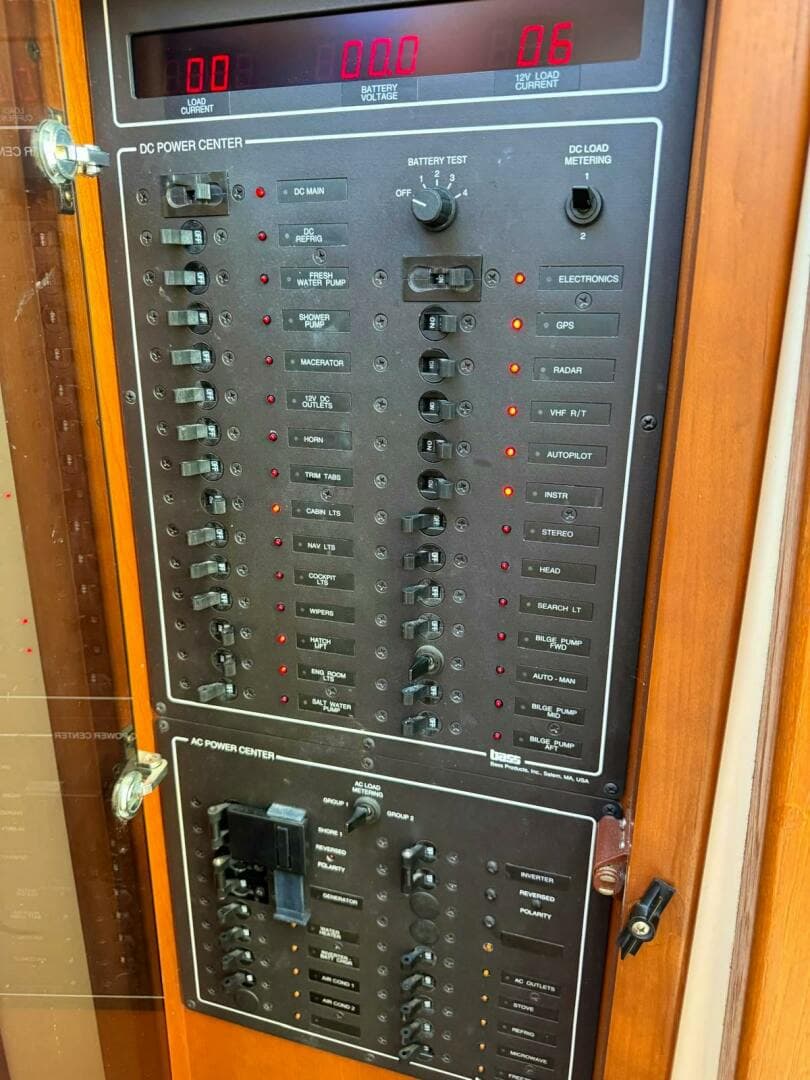 2000 Little Harbor Custom — photo 21