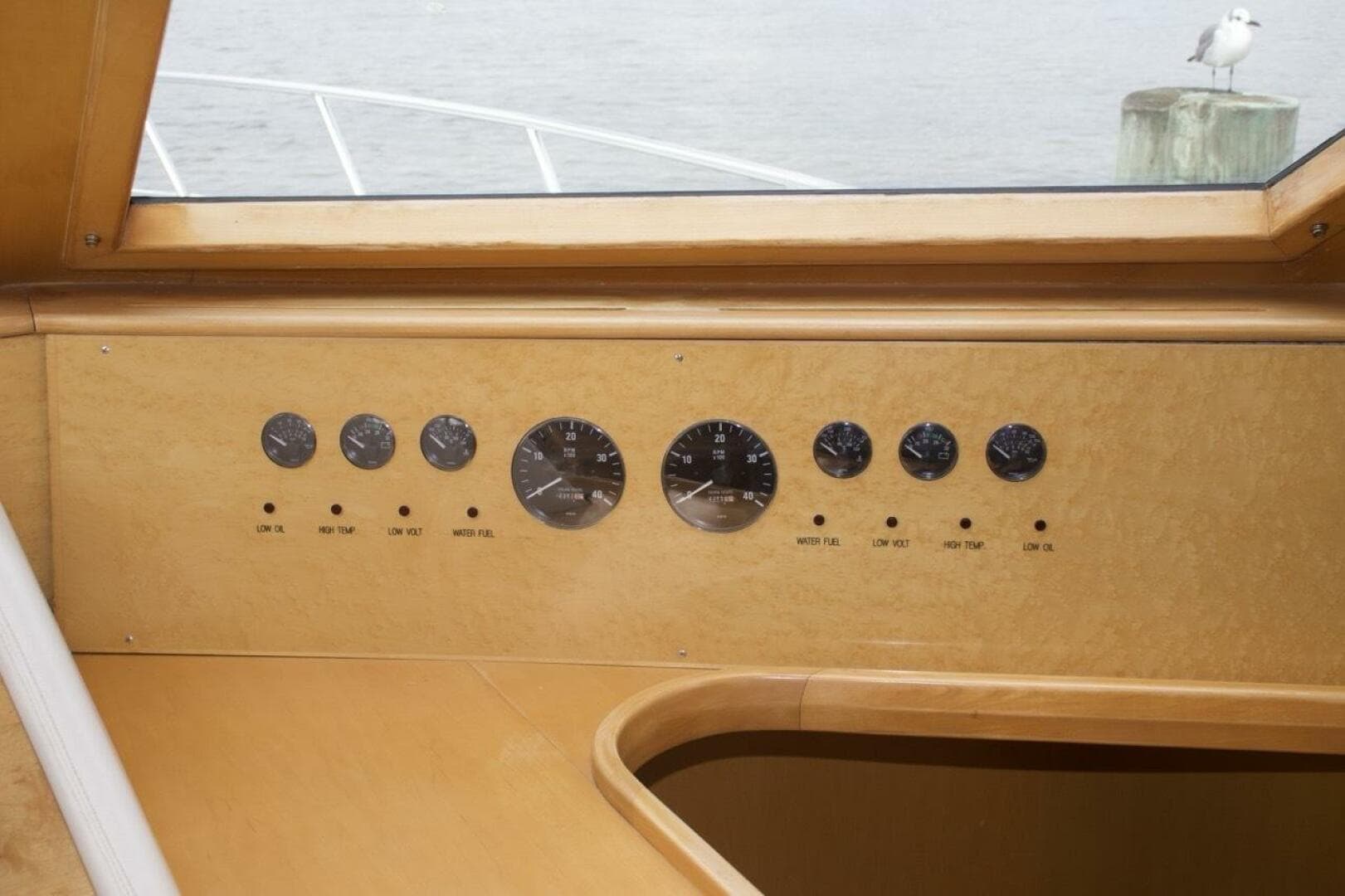 2002 Mckinna 57 Pilothouse — photo 38