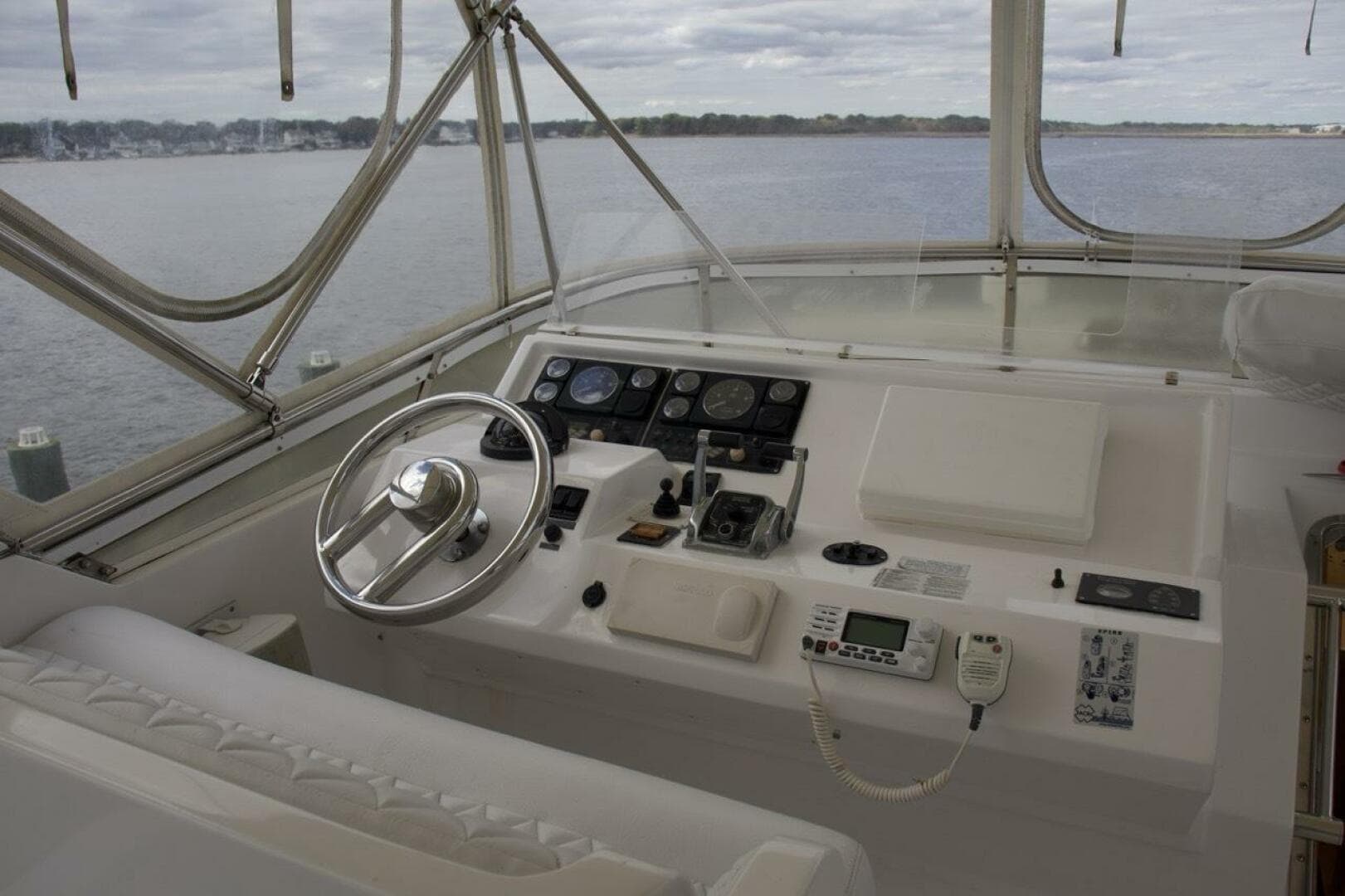 2002 Mckinna 57 Pilothouse — photo 44