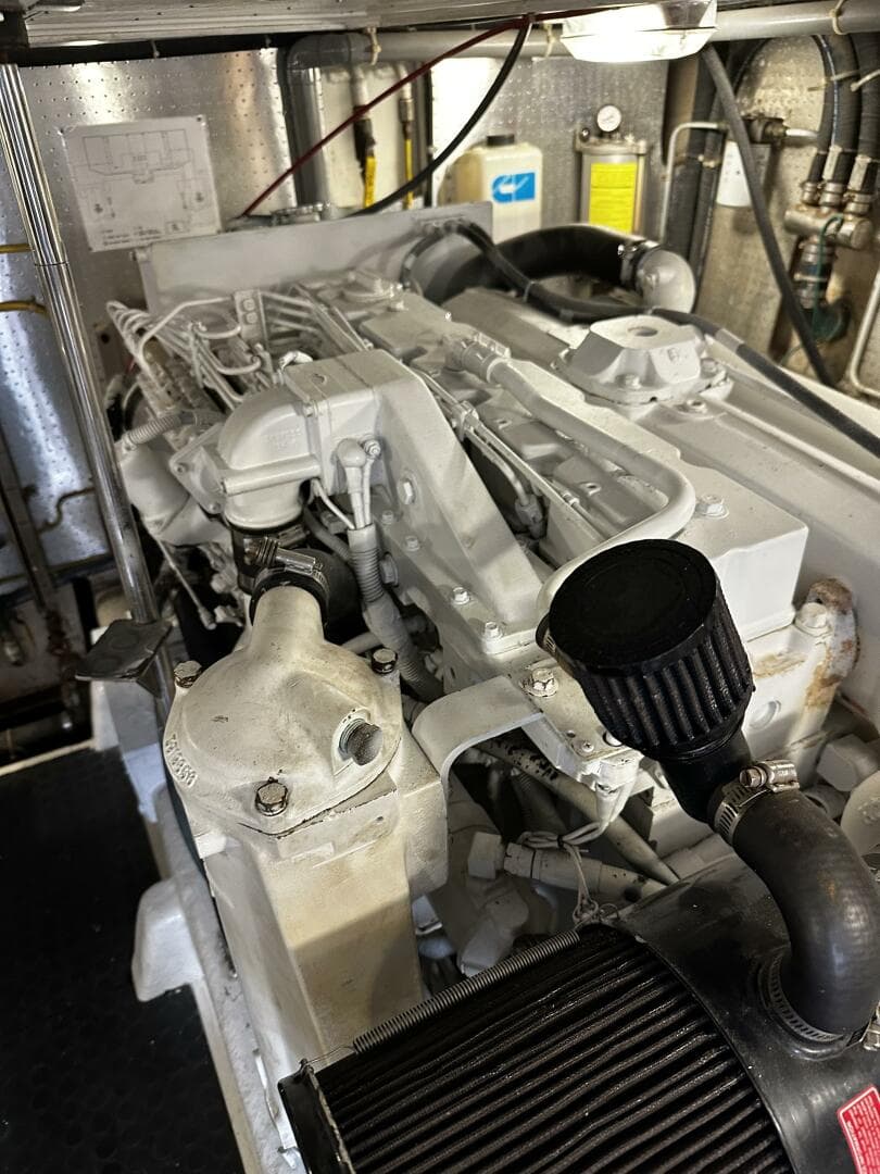 2002 Mckinna 57 Pilothouse — photo 19