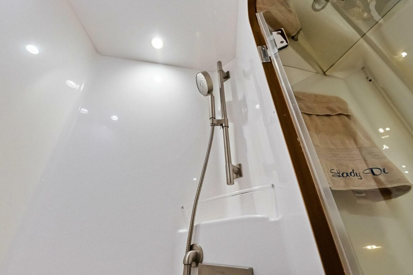 2012 Viking 82 Convertible — photo 38