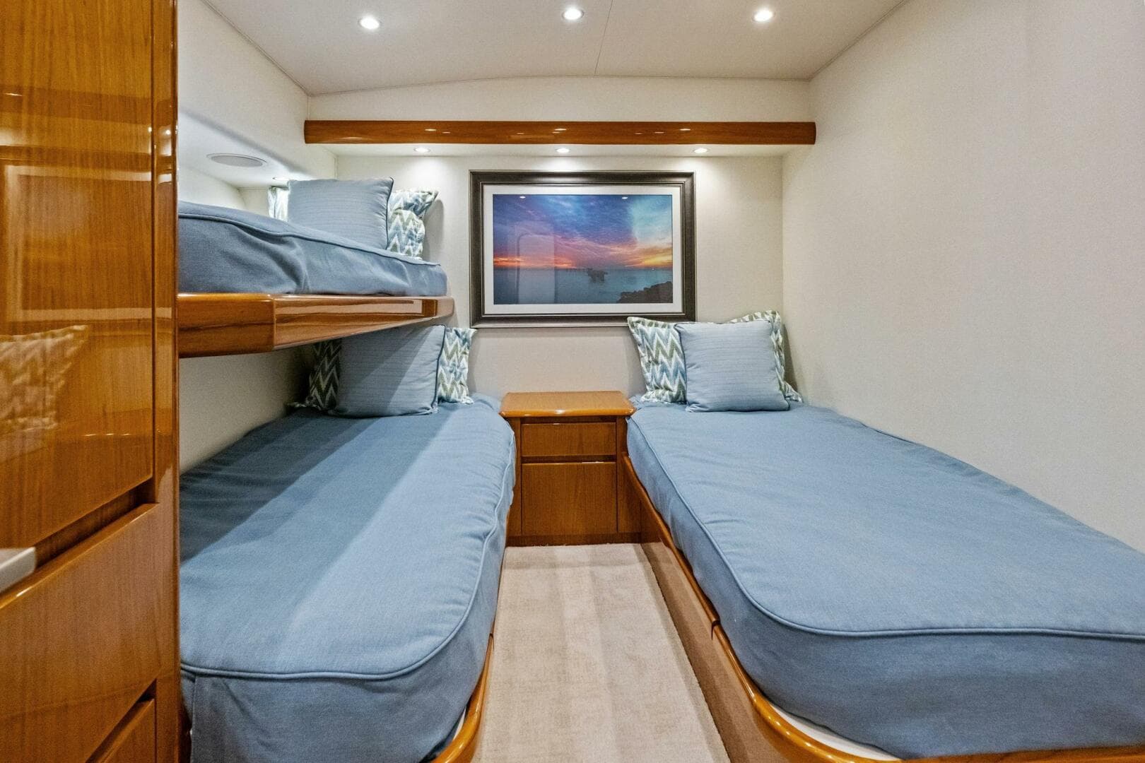 2012 Viking 82 Convertible — photo 47