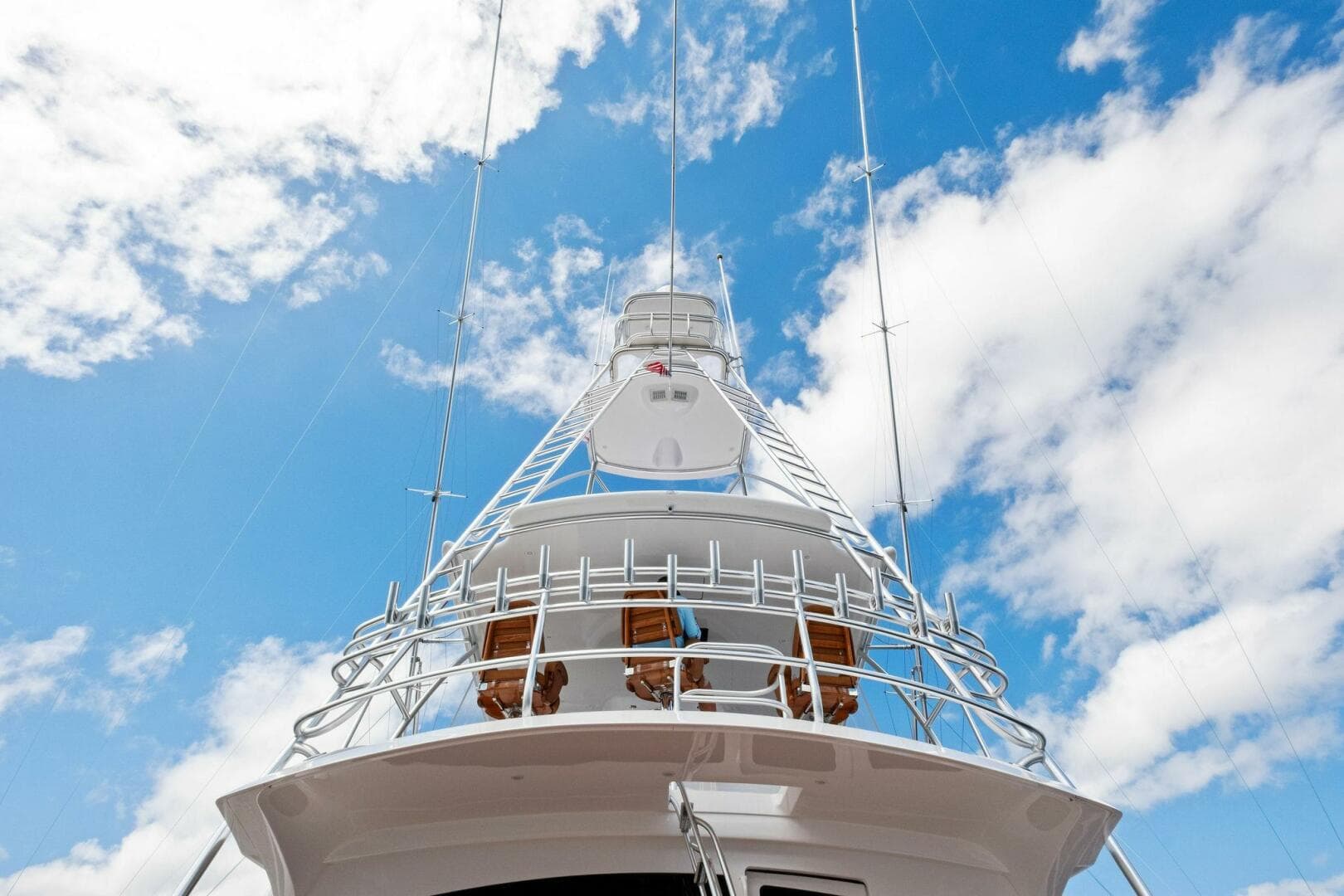 2012 Viking 82 Convertible — photo 75