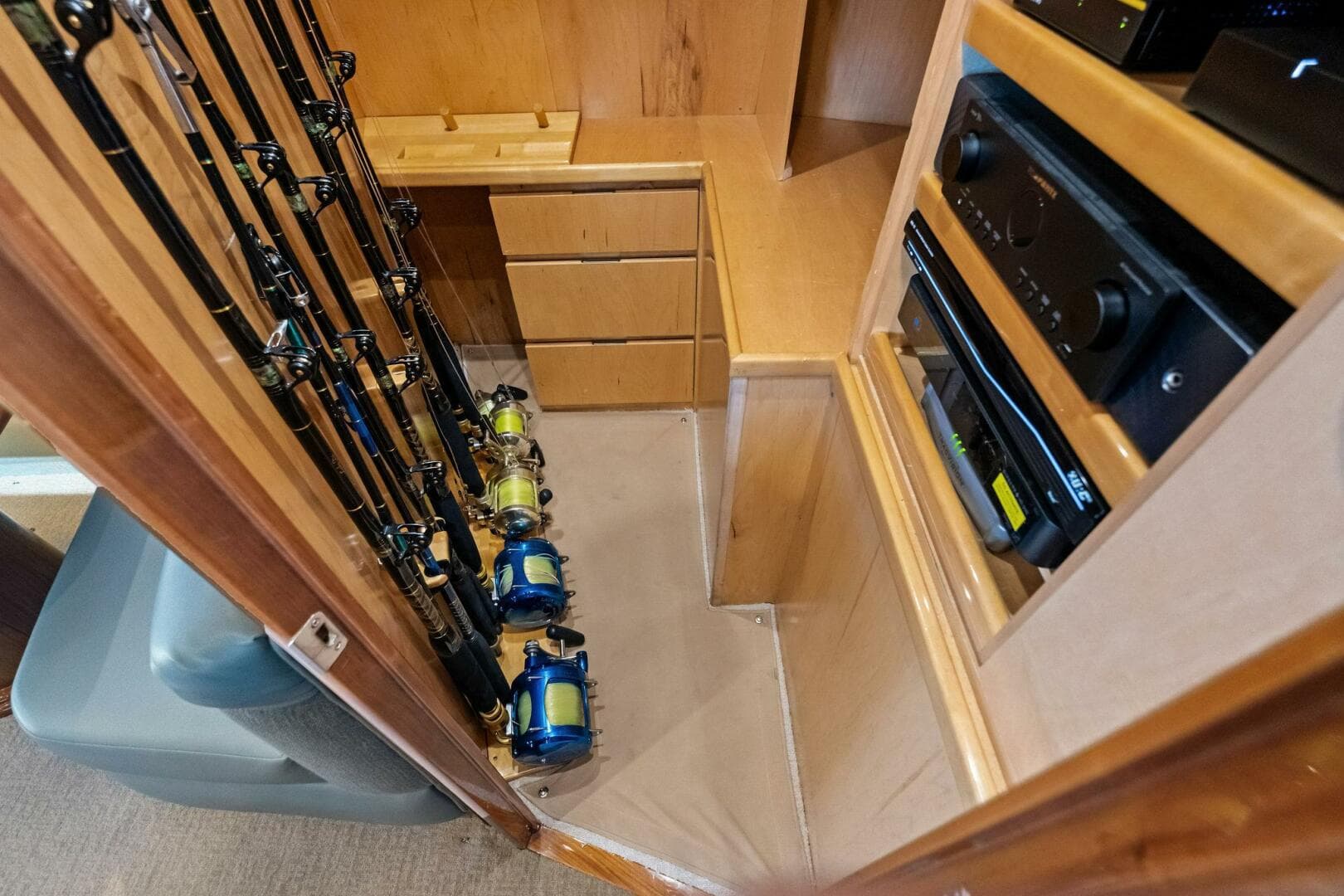 2012 Viking 82 Convertible — photo 61